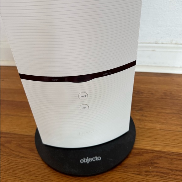 Objecto Mood H9 Tower Hybrid Humidifier
Model HM-54 (White) - Picture 4 of 13